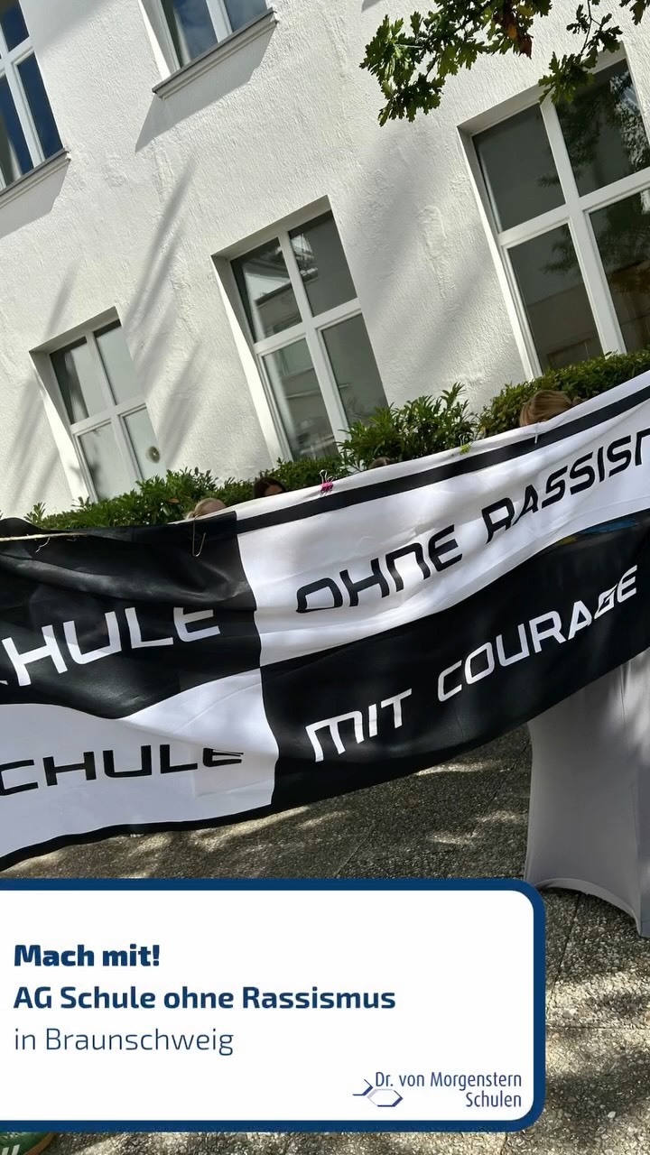 🙌 Schule ohne Rassismus – Schule mit Courage
Du willst dich für Vielfalt, Respekt und ein faires Miteinander einsetzen? Du hast Ideen und Lust, unsere Schule aktiv mitzugestalten? Dann bist du in unserer AG genau richtig! ✊✨
Wir suchen Schüler:innen, die Lust haben, sich einzubringen, eigene Ideen umzusetzen und gemeinsam etwas zu bewegen.
Nächstes Treffen in Braunschweig: Montag, 28. September 💪
#SchuleOhneRassismus #SchuleMitCourage #Vielfalt #Respekt #GemeinsamStark #Mitmachen #SchuleGestalten